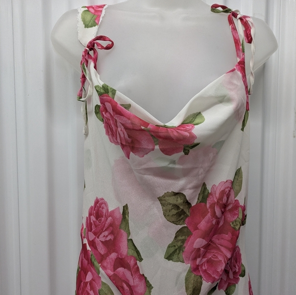 Forever 21 Pink and White Floral Maxi Dress - Picture 4 of 12
